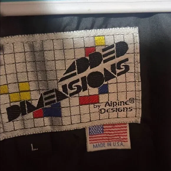 Vintage added dimensions by Alpine, designs, Red Hooded Windbreaker Jacket - Picture 3 of 5